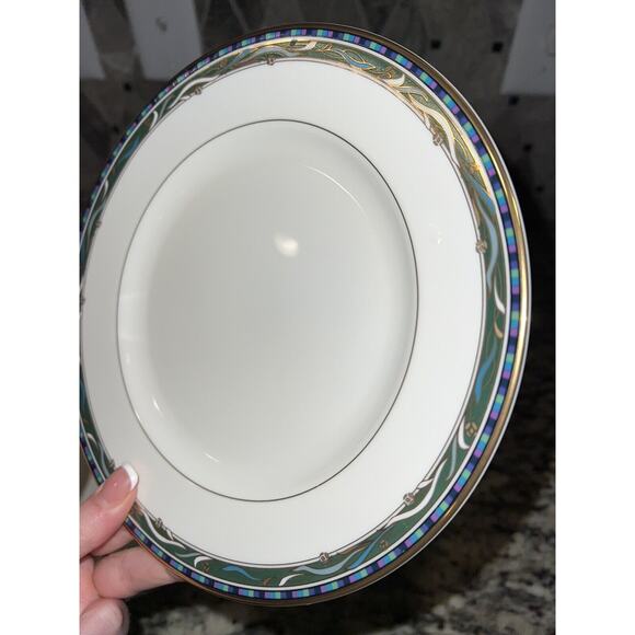 Mikasa Clarendon L3110 Salad Plates Set of 2 Fine China Vtg - Picture 5 of 8